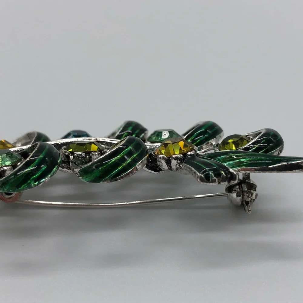 **FREE W/PURCHASE  Vintage Enamel Rhinestone Brooch‎ Pin Silver Leaf
